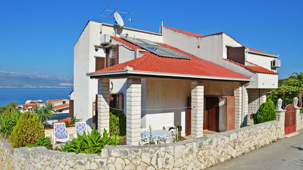 Apartmanok Parkolóhellyel Slatine, Ciovo - 6891 Slatine (1)