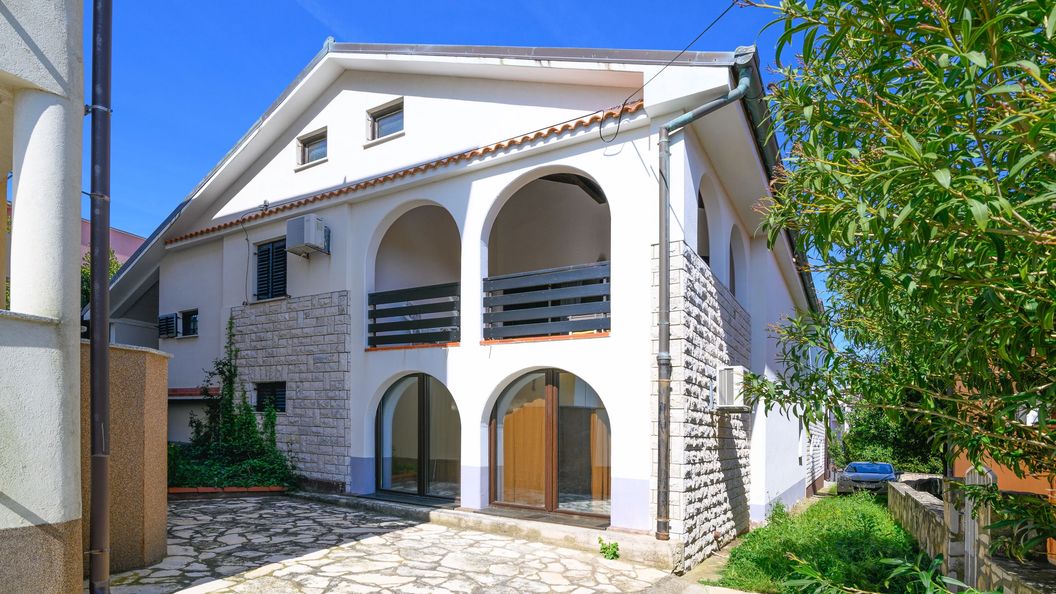 Apartmanok Parkolóhellyel Premantura, Medulin - 2228 Premantura (1)