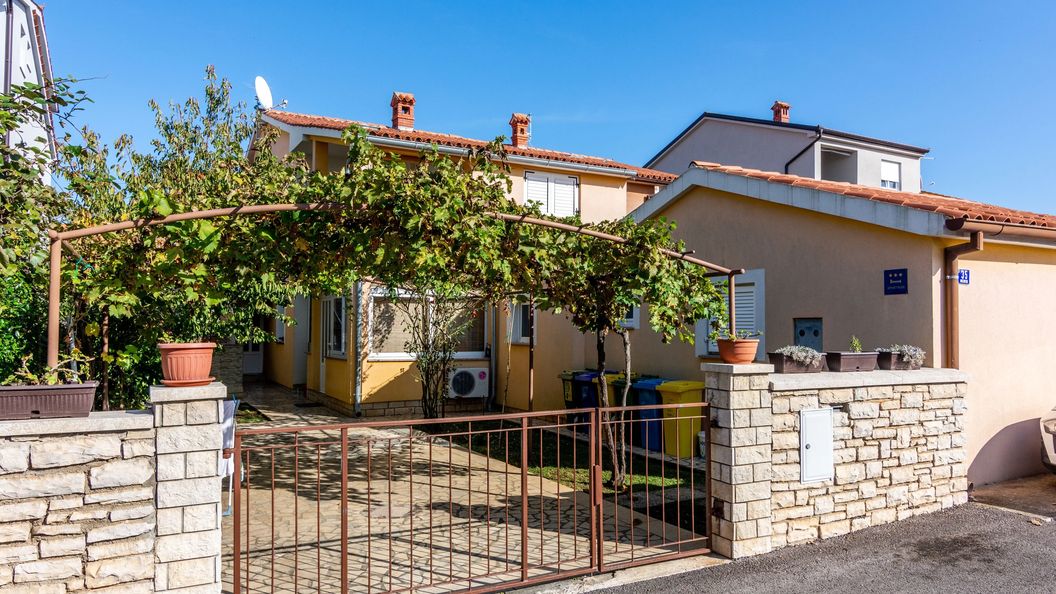 Apartmanok Parkolóhellyel Valbandon, Fazana - 7352 Valbandon (1)