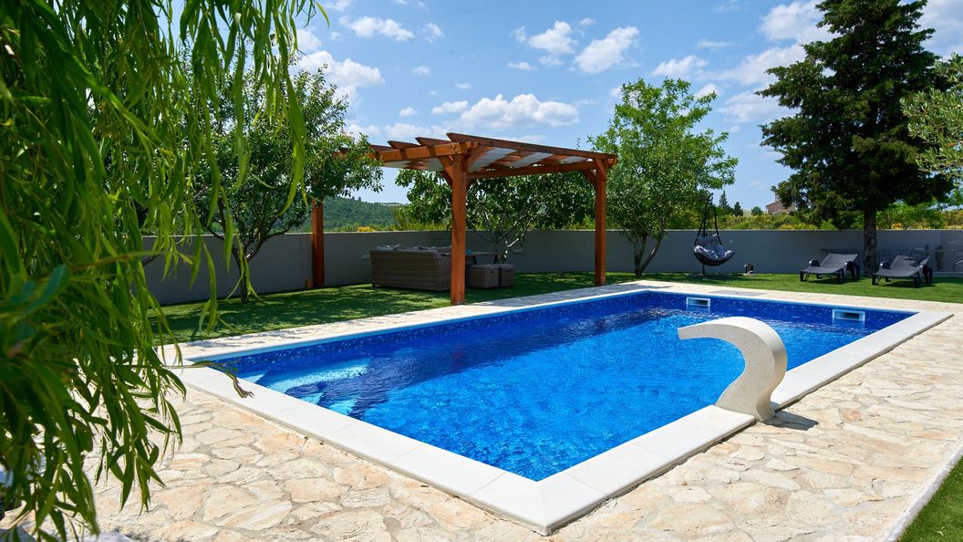 Apartmanok Családok Részére Medencével Ljubac, Zadar - 14148 Ljubač (1)