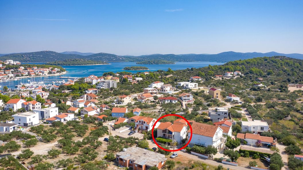 Apartmanok Parkolóhellyel Jezera, Murter - 5133 Jezera (1)