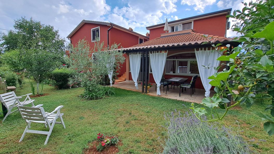 Apartmanok Parkolóhellyel Fiorini, Novigrad - 6926 Fiorini (1)