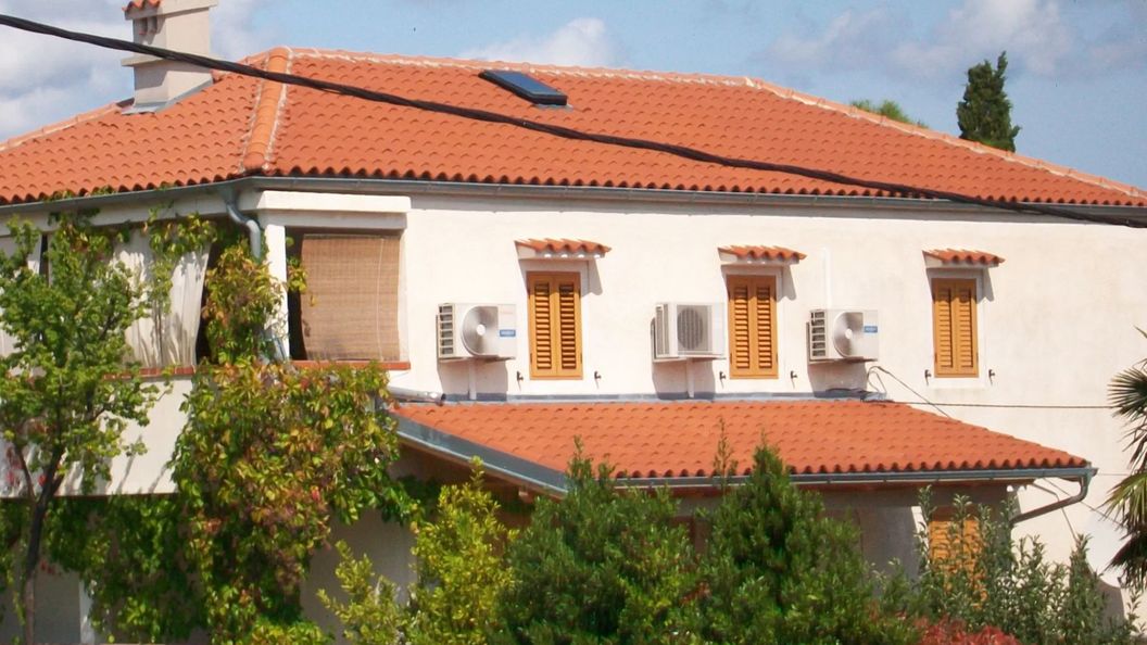 Apartments and Room Rukonić Nerezine (1)