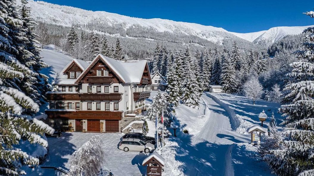 Hotel Martin a Hotel Kristýna Špindlerův Mlýn (1)