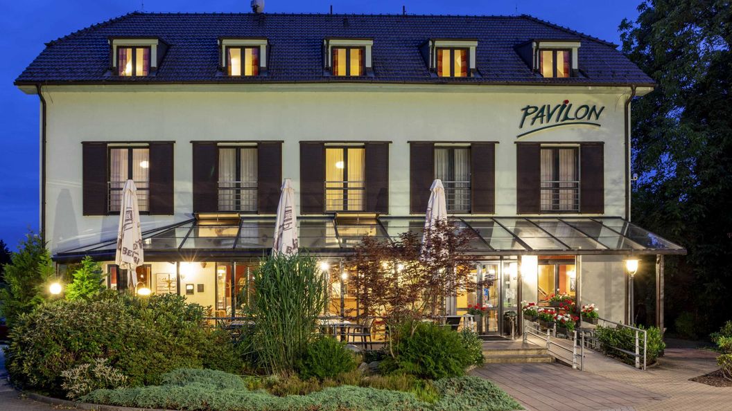 Hotel PAVILON Říčany (1)