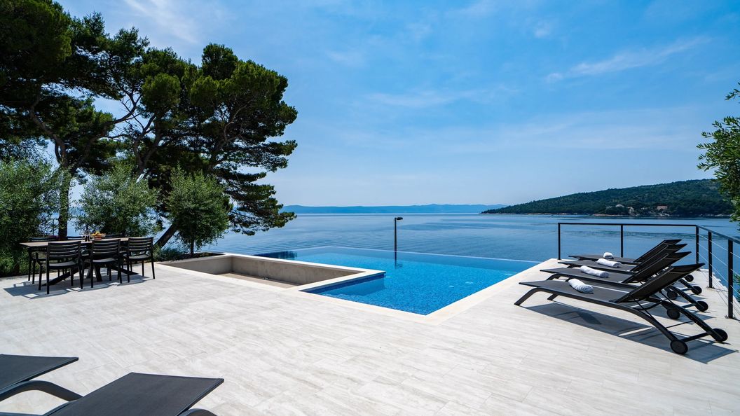 Luxusvilla A Tenger Mellett Medencével Sumartin, Brac - 5639 Sumartin (1)