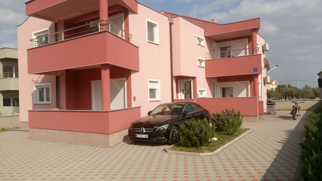 Apartmanok Parkolóhellyel Privlaka, Zadar - 14465 Privlaka (1)