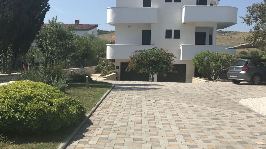 Apartmanok A Tenger Mellett Ljubac, Zadar - 14593 Ljubač (1)