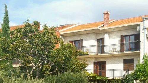 Apartmani Bezma Bol (1)