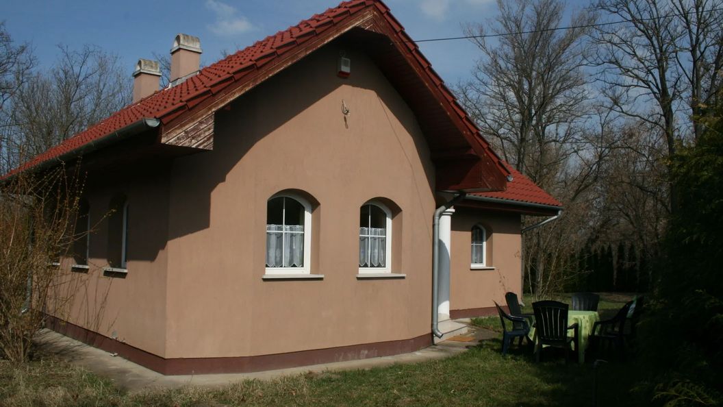 Kápolnai Vendégház Balatonőszöd (1)