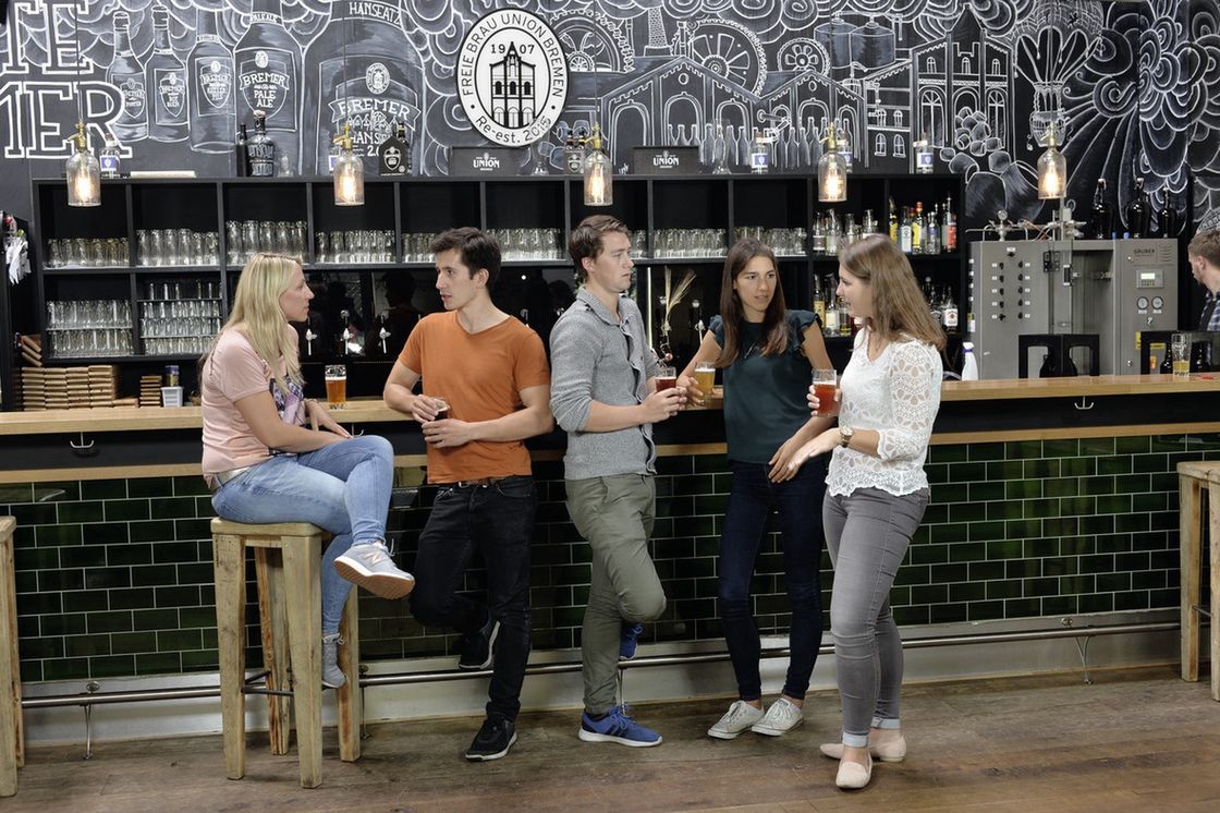 Union Brauerei ma ciekawą historię. Pierwszy vrowar istniał w tym miejscu już w 1908 roku. Po zamknięciu w 1968 roku budynki przez lata stały puste. Dopiero w 2015 roku Union został reaktywowany. Dziś warzy się tu piwa kraftowe. Browar można zwiedzać, degustować a nawet wziąć udział w warsztatach z warzelnictwa. / Fot. WFB / Michael Bahlo