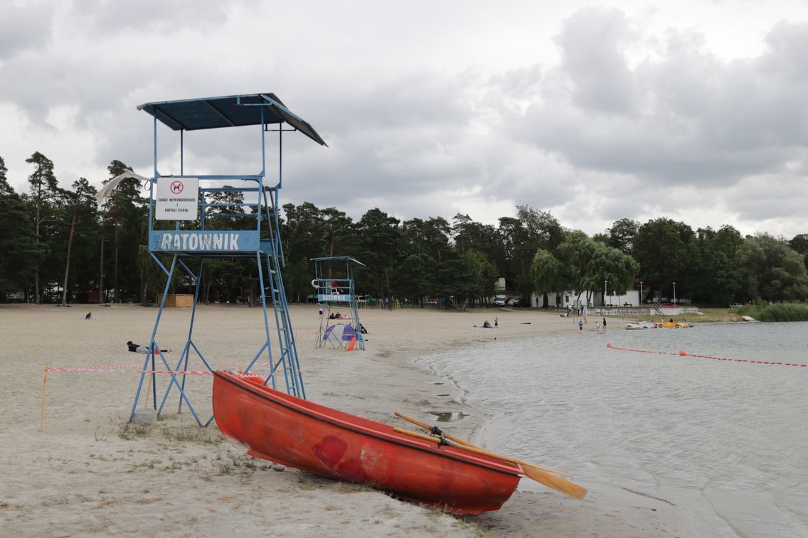 Plaża główna Jeziora Ostrowskiego