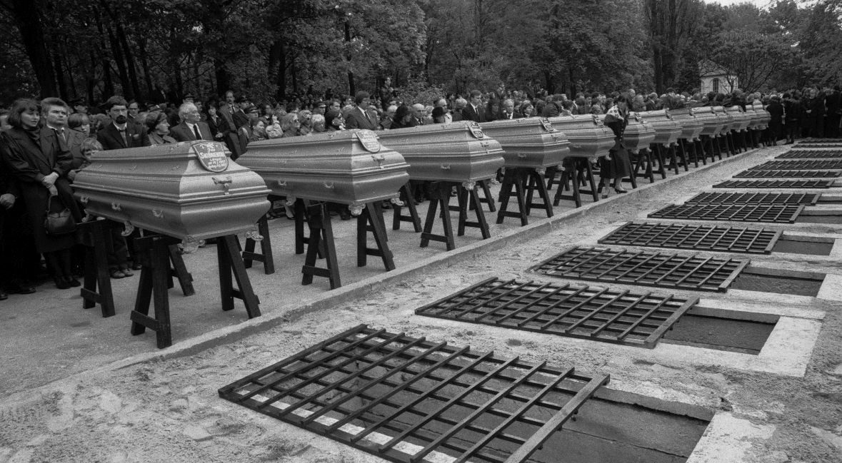 Pogrzeb członków rozbitego samolotu. 23 maja 1987 roku