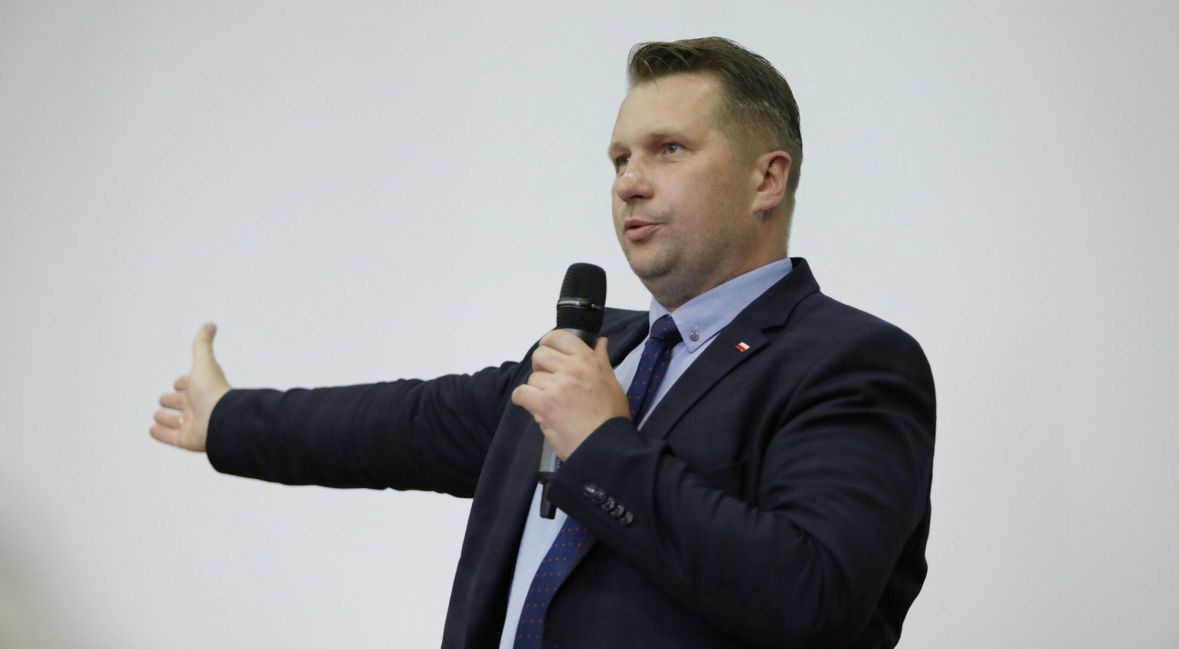 Minister Czarnek wyznacza oświacie nowe kierunki