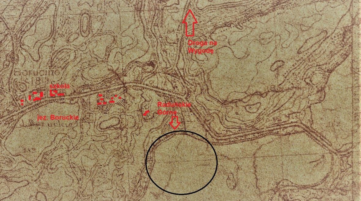 Mapa topograficzna z roku 1937, na której uwzględniono Borucino. Kółkiem autor zaznaczył możliwe miejsce, w którym kobiety topiły się w jeziorze