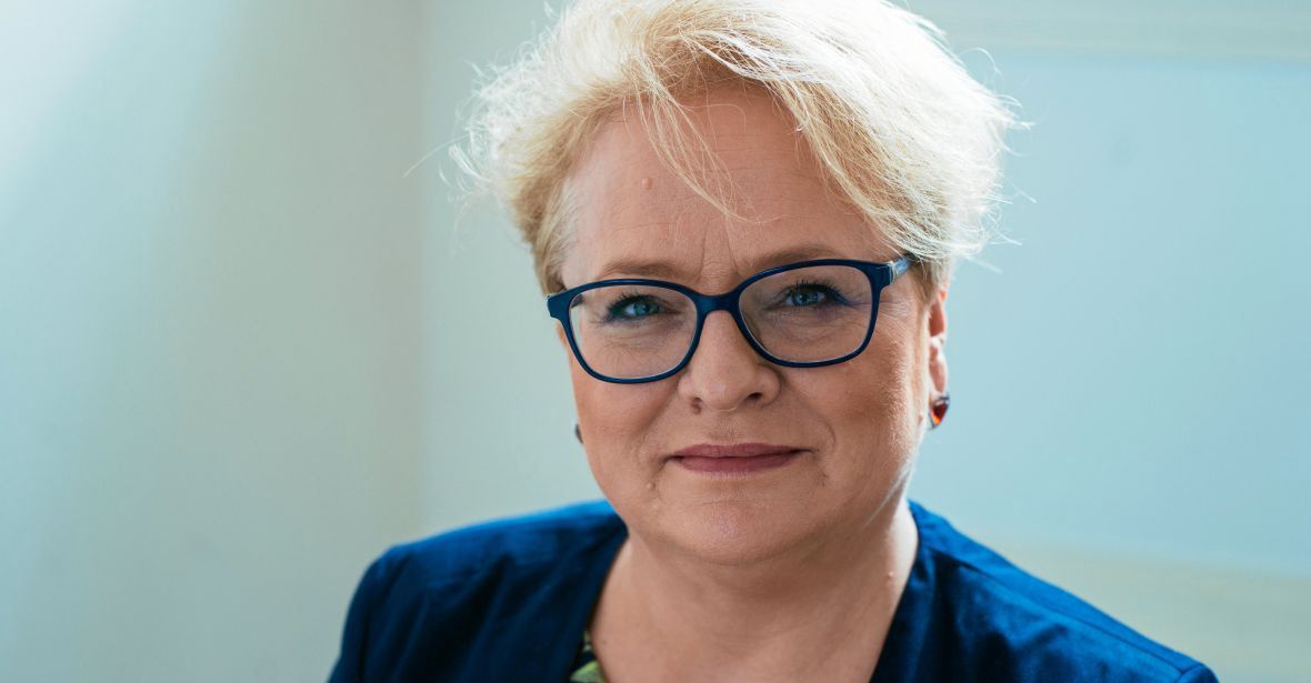 Przewodnicząca Rady Języka Polskiego, prof. Katarzyna Kłosińska zaskoczyła posłankę Pawłowicz, gdy ta zażądała wyrugowania z j. polskiego wszystkich zapożyczeń. &quot;Bardzo mi przykro, ale słowo wyrugować też jest zapożyczeniem&quot;