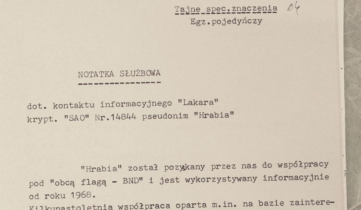 Fragment notatki na temat aktywności &quot;Lakara&quot;, znajdującej się w zbiorach zastrzeżonych IPN-u