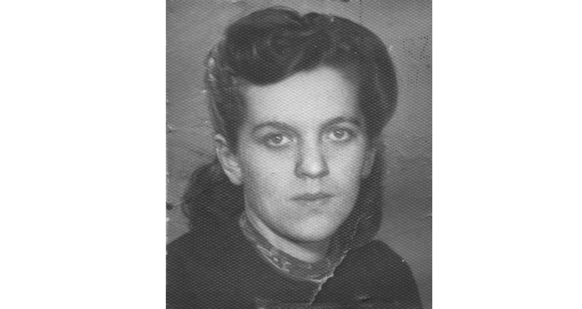 Babcia Wioli Rębeckiej-Davie tuz przed wywiezieniem do obozu koncentracyjnego. Rok 1943