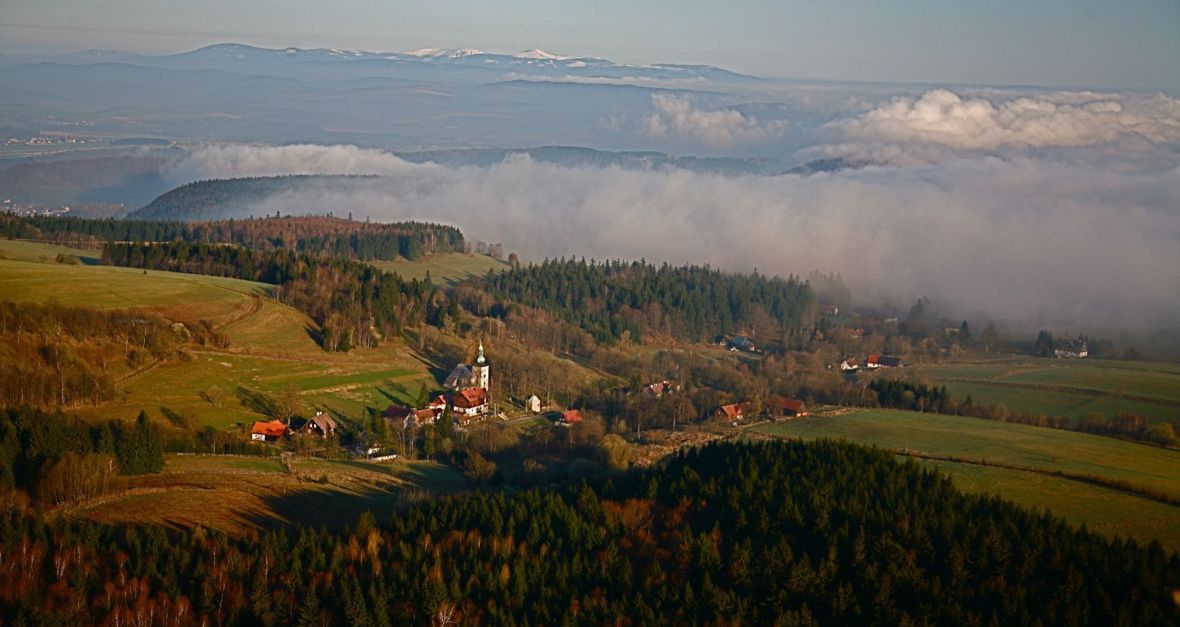 Widoki, które są bezcenne. To dla nich ludzie przyjeżdżają w Góry Stołowe