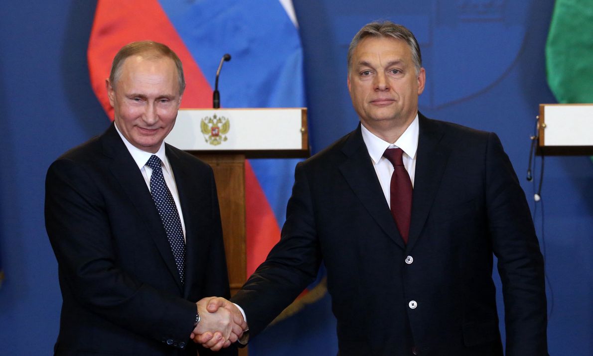 Prezydent Rosji Władimir Putin i premier Węgier Viktor Orbán. Węgierski przywódca umiejętnie balansuje między Brukselą a Moskwą