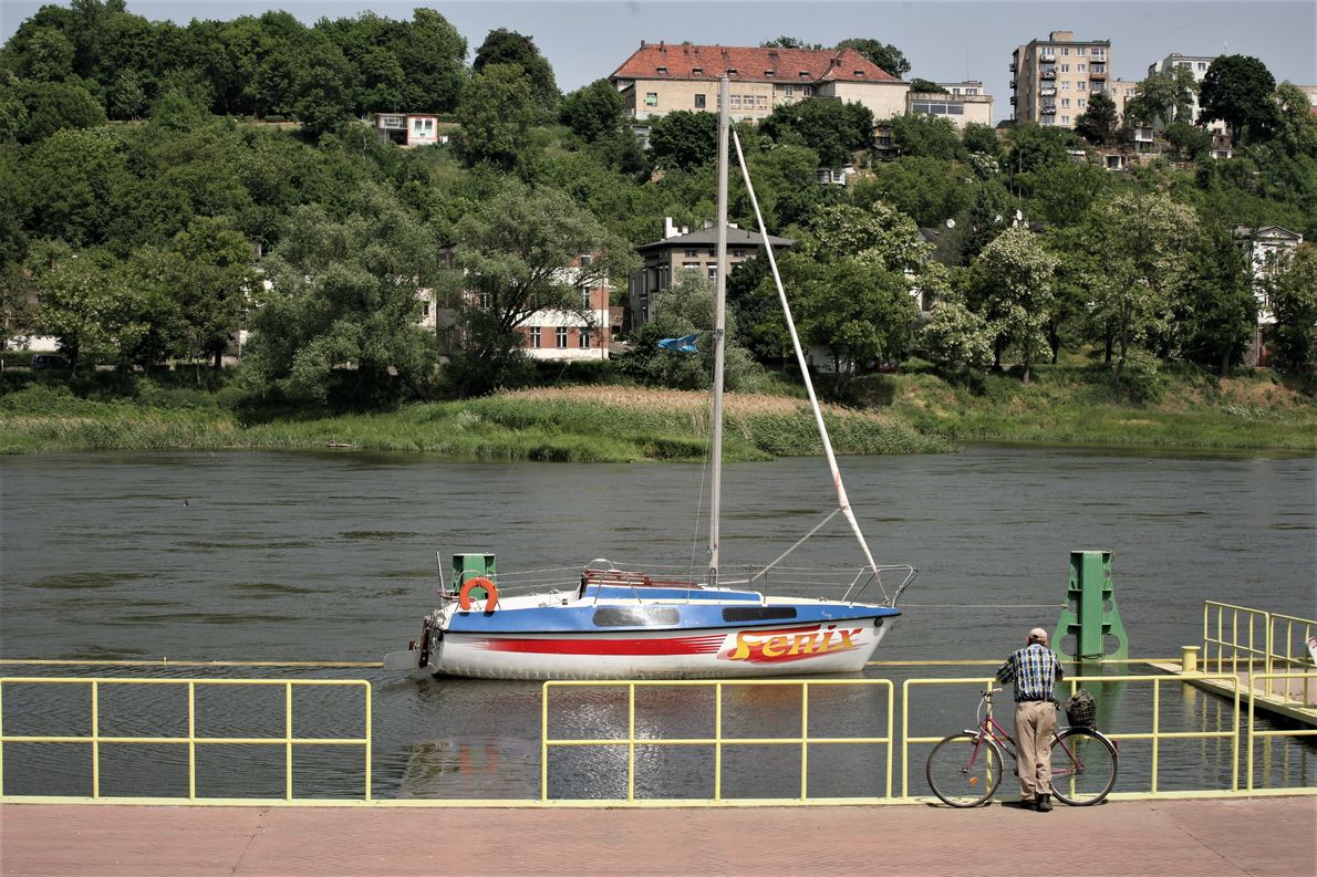 Odra w Krośnie Odrzańskim. Władze liczą, że uczynienie rzeki drożną dla żeglugi przyczyni się do rozwoju miasta