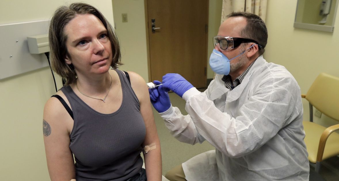 Już w marcu 2020 roku Amerykanka Jennifer Haller jako pierwsza zgodziła się wziąć udział w testach nad szczepionką na koronawirusa
