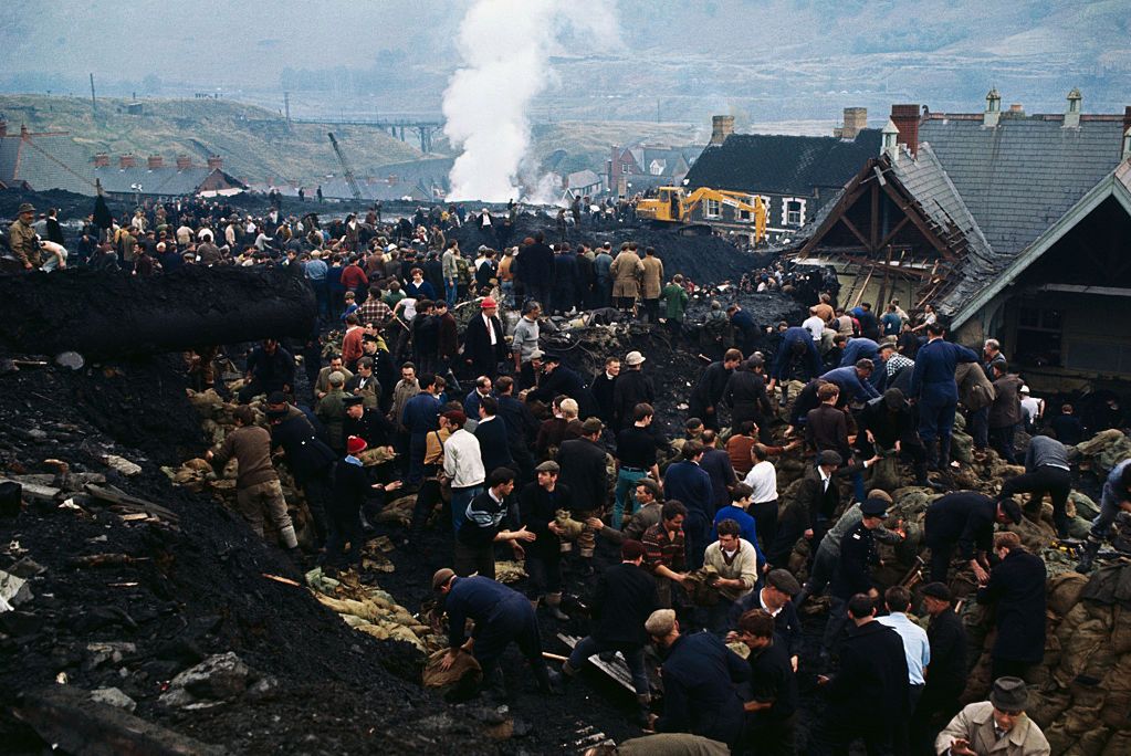 The Crown Katastrofa W Aberfan Przerazajace Relacje Osob Ktore Przezyly Wp Teleshow