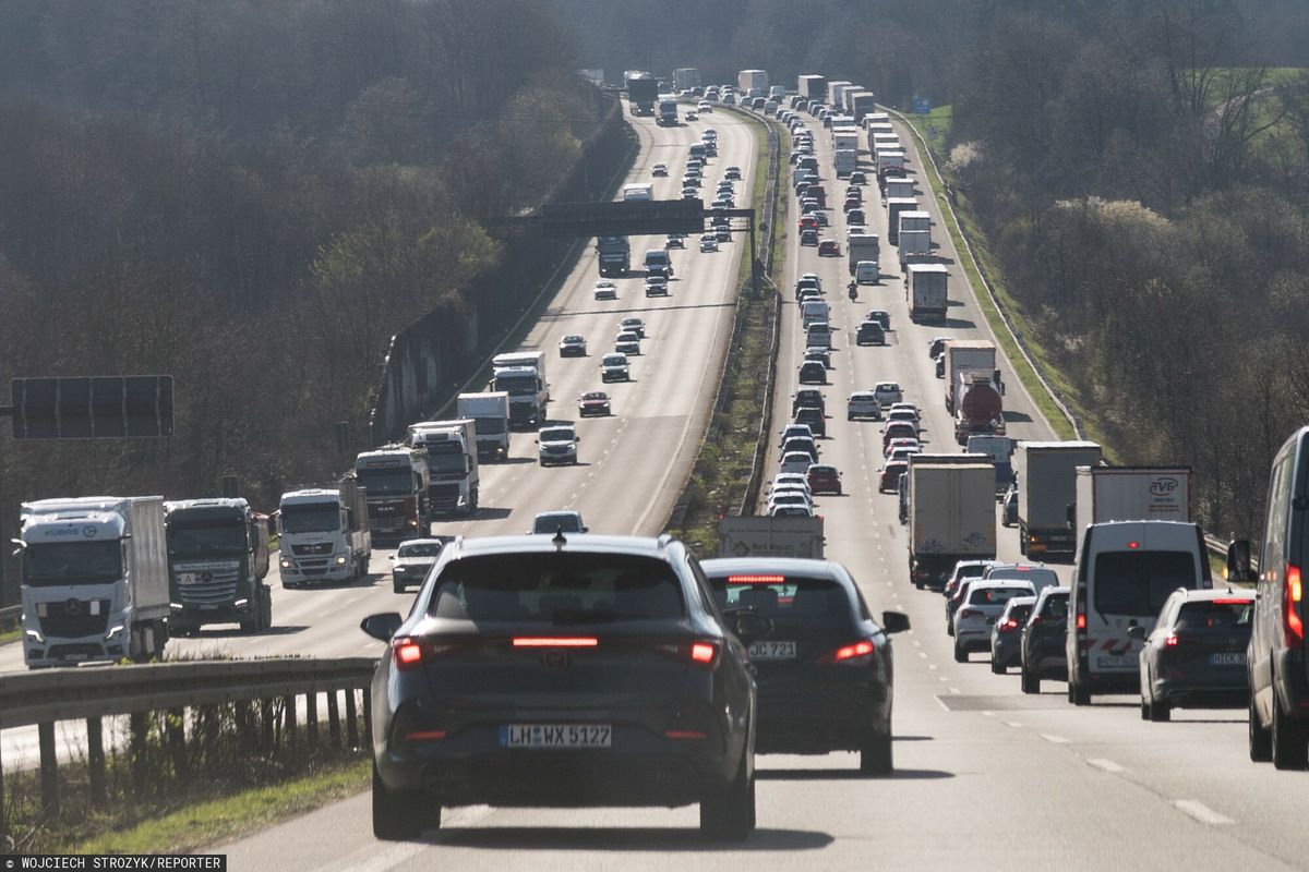 Zakaz jazdy autem w weekendy? Niemiecki minister: to może być konieczne -  WP Finanse