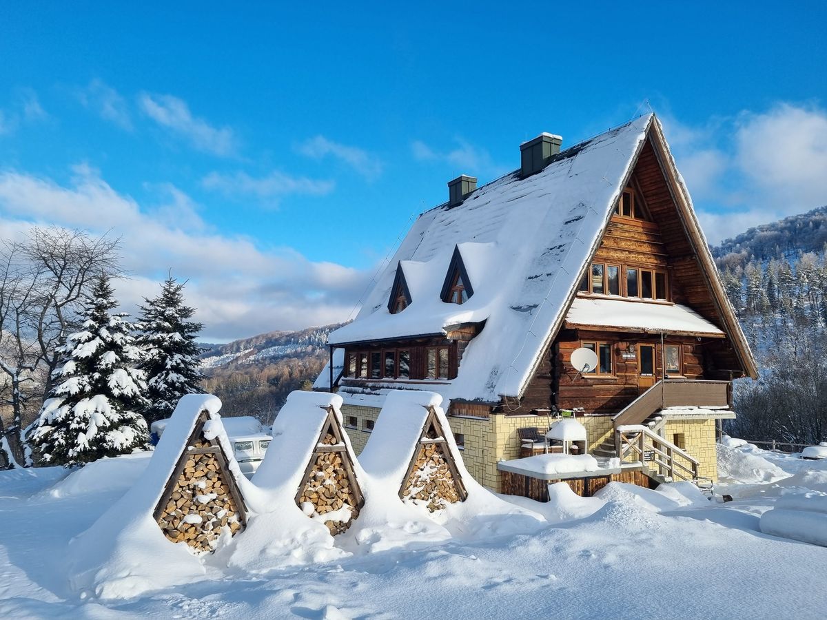 New Year's Eve at Jaworzec mountain shelter: tickets sell out in 3 minutes