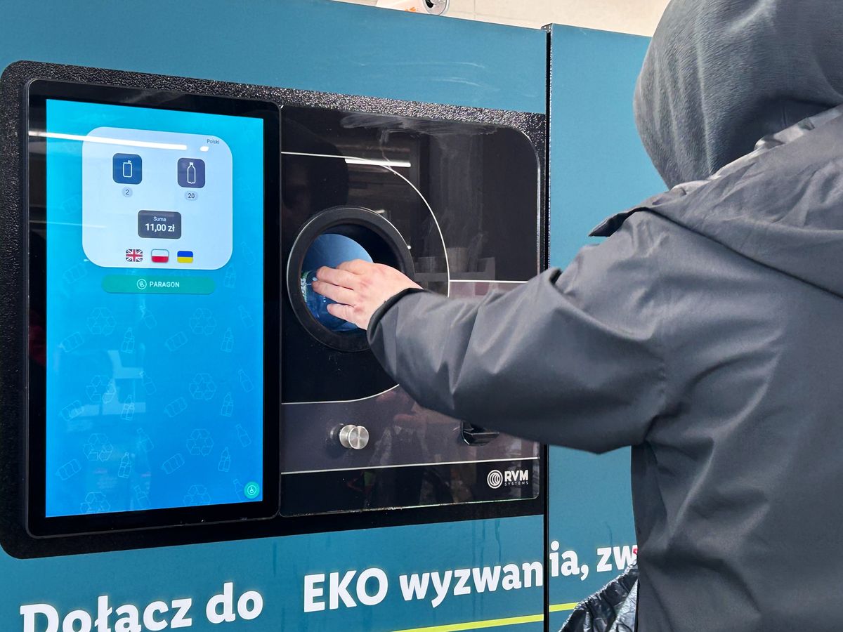 Lidl makes it easier to exchange bottle machine vouchers for cash