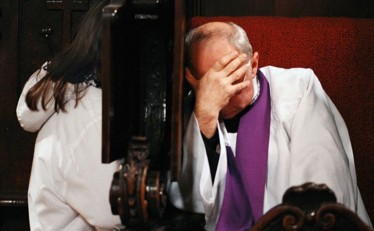 Priest theologian: Poles increasingly confess technology addiction