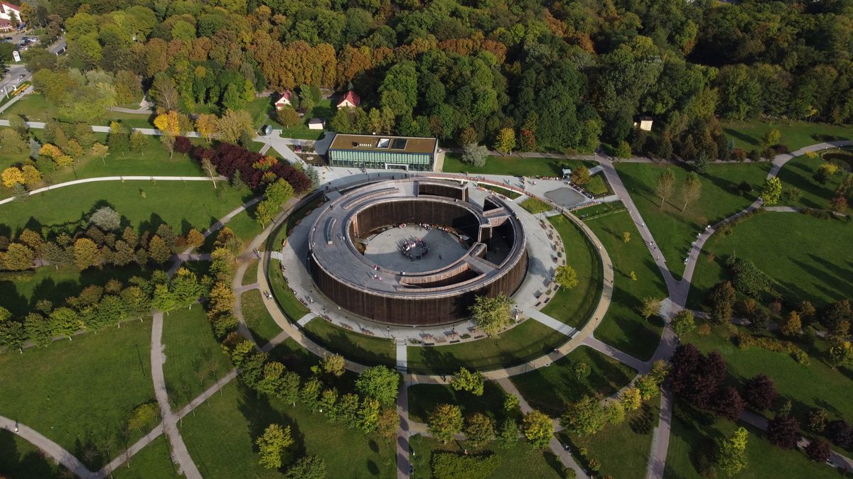 Busko-Zdrój: prawie 9 mln zł na rozbudowę Domu Zdrojowego