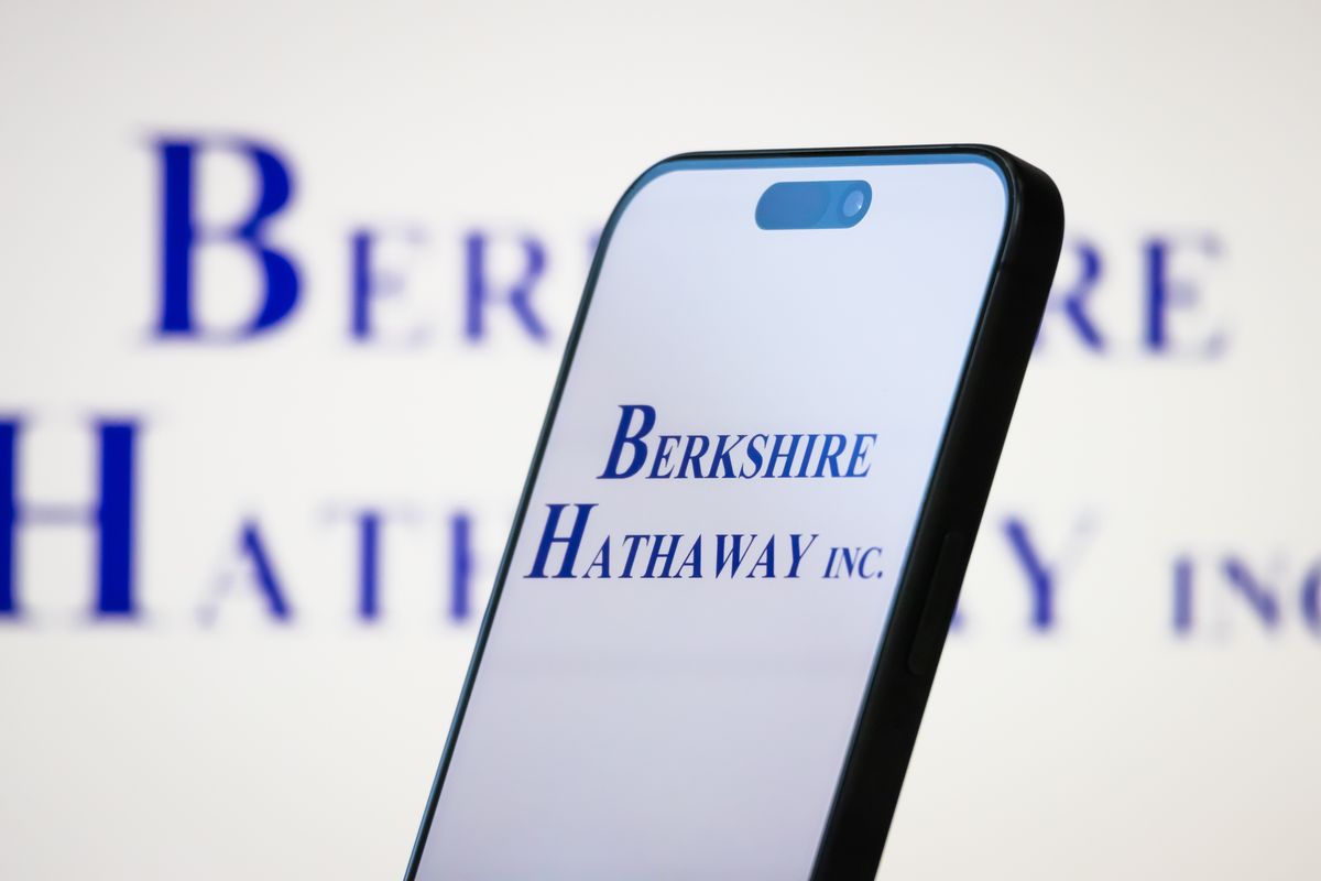 Warren Buffett odszedł z Berkshire Hathaway, schedę przejął syn Howard