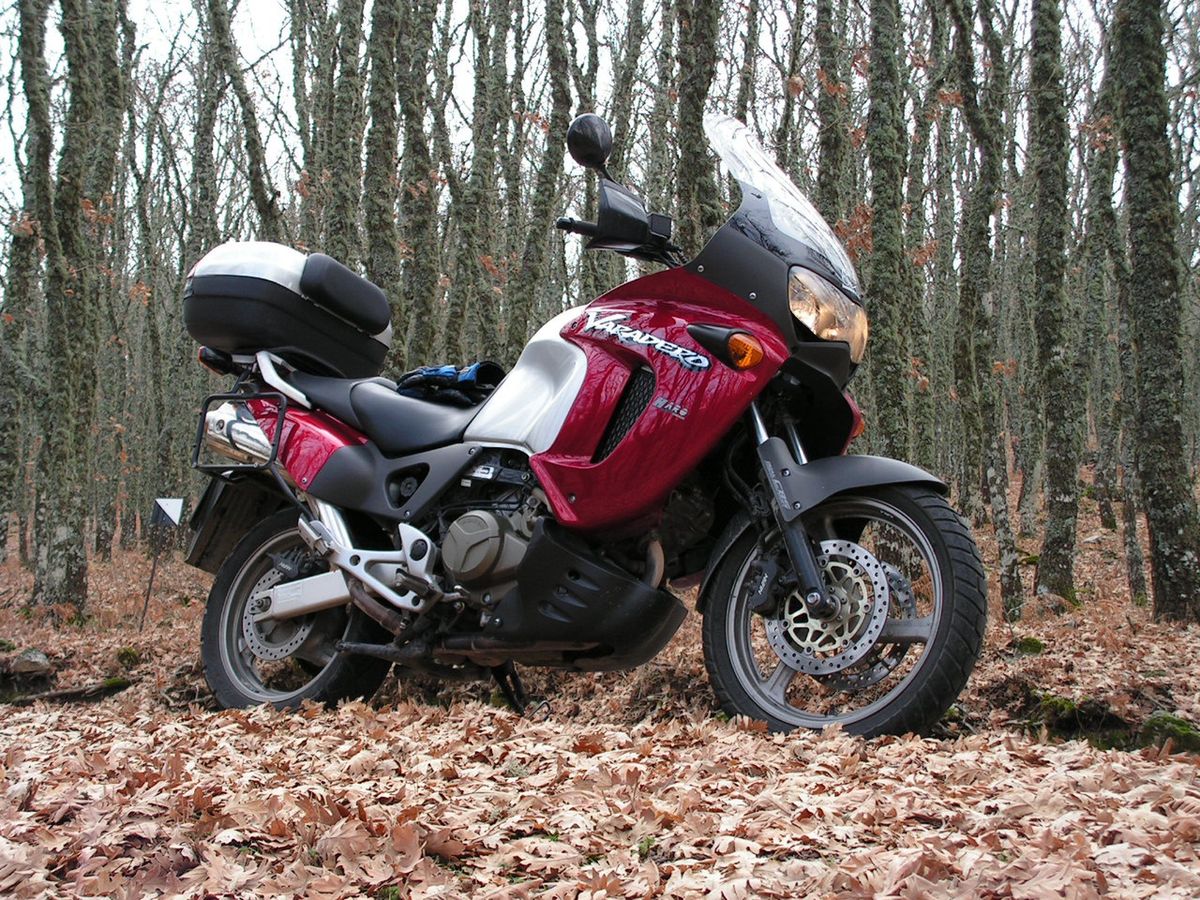 Essai moto HONDA XLV VARADERO 125 cm3 2003