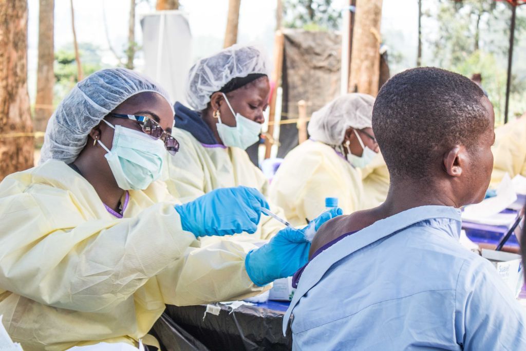 Ebola w DRK: szczepienia w Bunii, lecz skuteczność szczepionki budzi wątpliwości