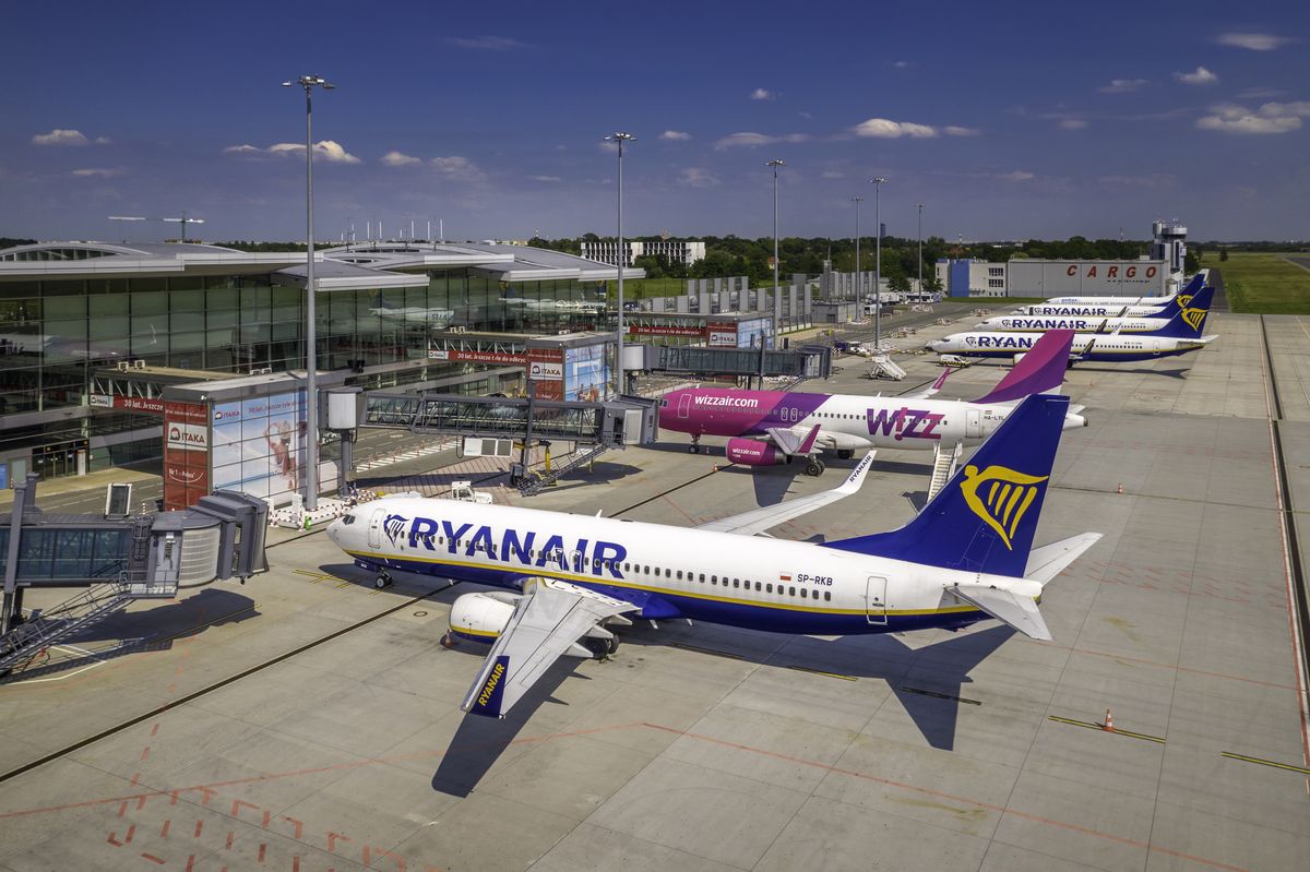 Wizz Air i Ryanair przewiozą miliony pasażerów mniej tej zimy