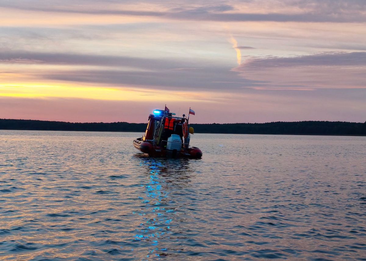 Missing angler, empty boat found on Lake Charzykowski
