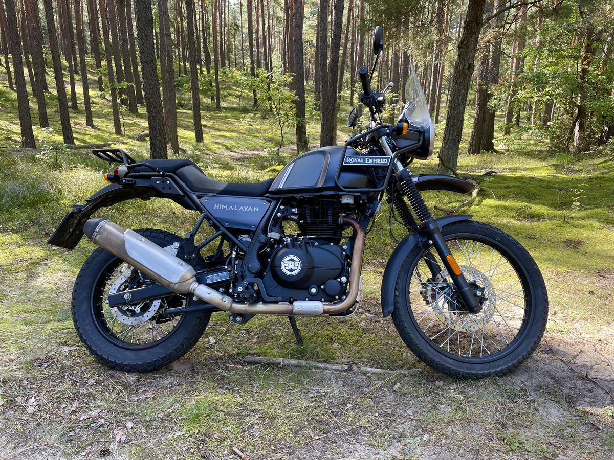 Royal enfield store himalayan cena