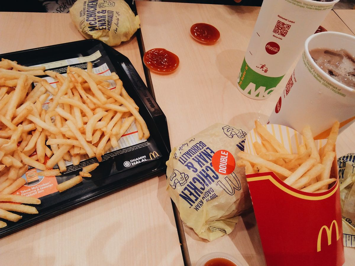 Chicken Box Mc Donald Cena