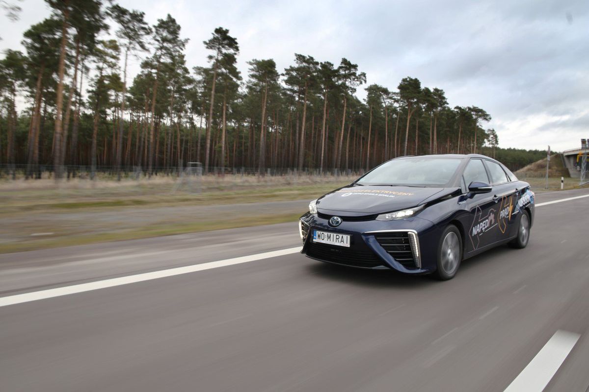 Wodorowa Toyota Mirai Tankowanie Zasieg Koszty Uzytkowania Autokult Pl