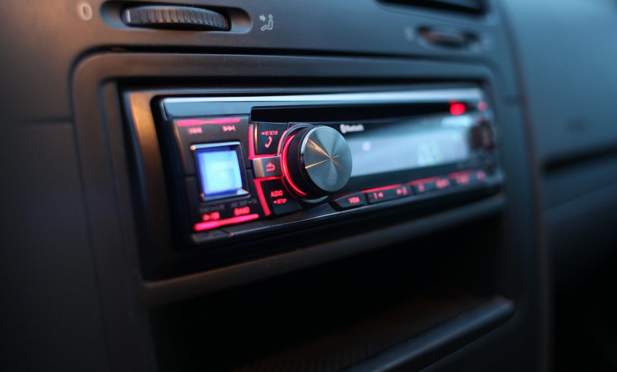Jak Podłączyć Radio Samochodowe? | Autokult.pl