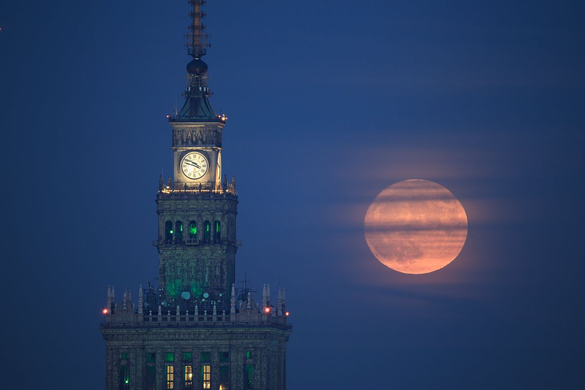 Wilczy Ksiezyc Jak Sfotografowac Zacmienie Ksiezyca Fotoblogia Pl