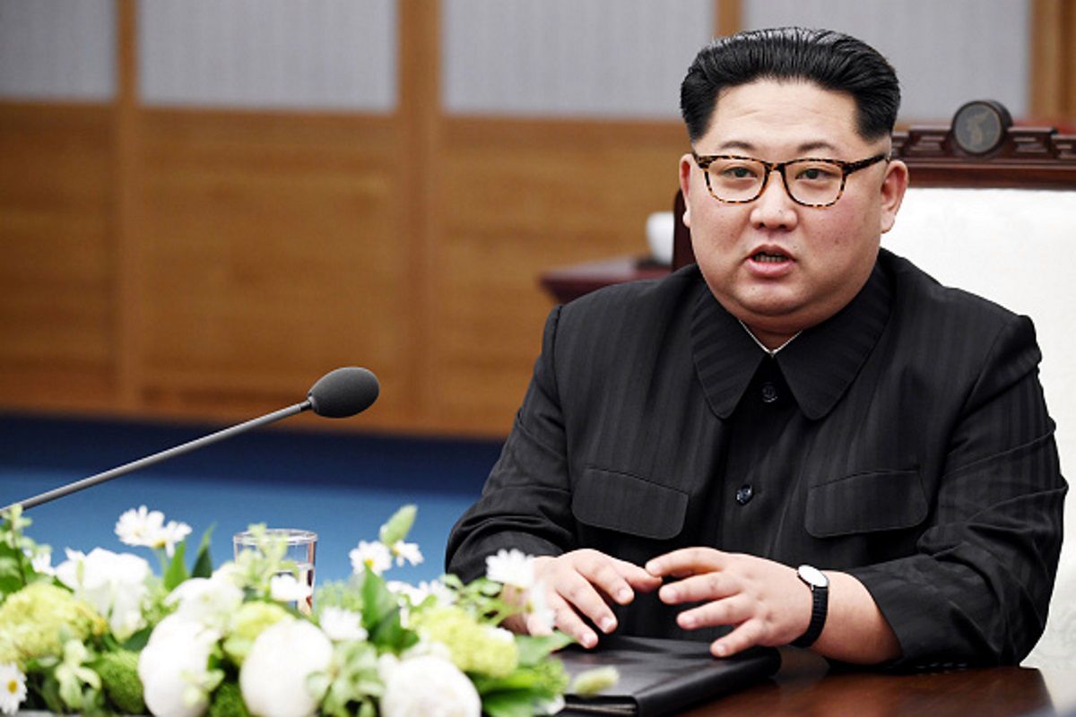 Nhà lãnh đạo Bắc Kora Kim Jong Un phát biểu trong Hội nghị thượng đỉnh liên Triều tại Nhà Hòa Binhf, Panmunjom, Hàn Quốc.