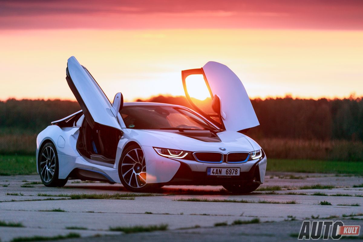 Фотография bmw i8