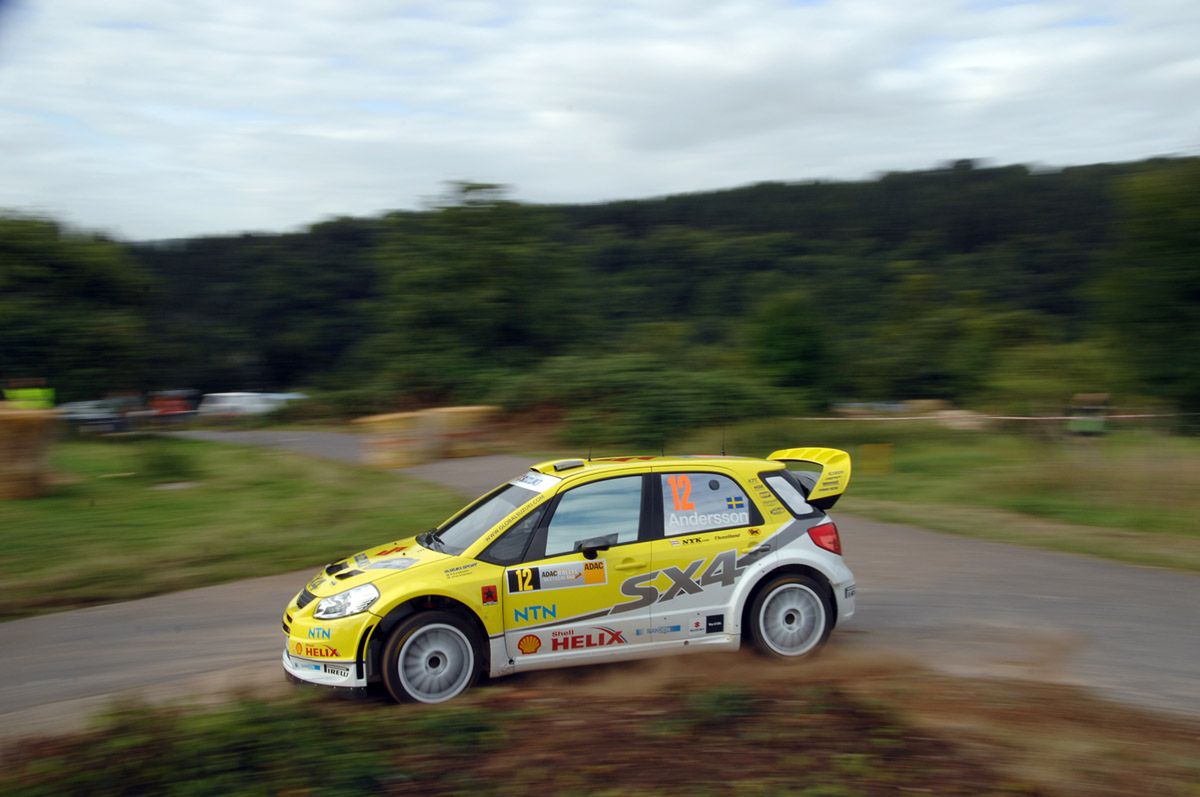 Suzuki SX4 WRC krótki epizod Japończyków w rajdowych