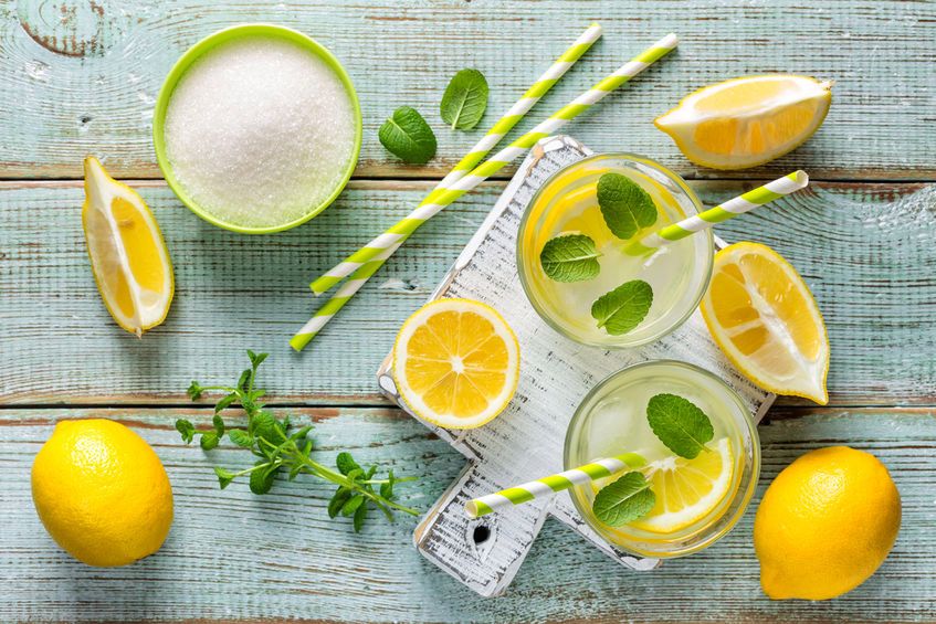 Lemoniada w diecie oczyszczająca dieta cytrynowa Fitness