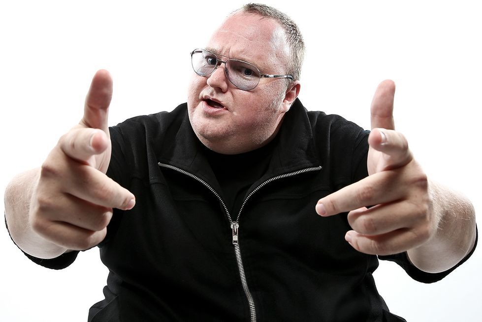 W Jaki Sposób Alek Uratował Się Z łapanki Kim Dotcom uratował Sony i Microsoft, a teraz chce zdetronizować Skype