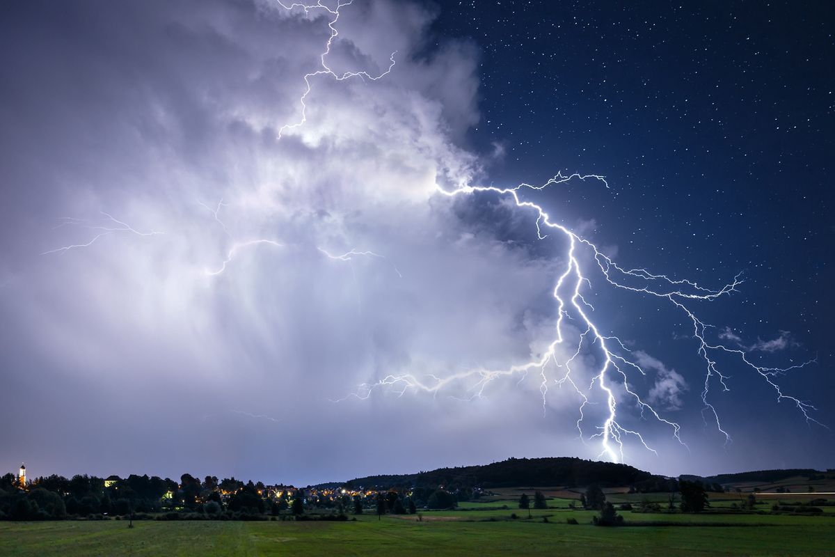 Gdzie jest burza? Radar burz. Uwaga, mogą pojawić się ...