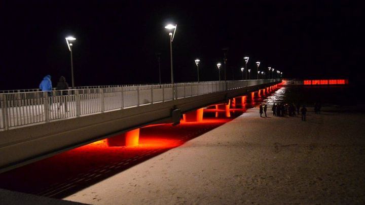 Molo w Kołobrzegu zachwyca wieczorem - fotogaleria