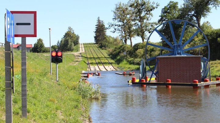 Rejsy turystyczne - TOP 5 szlaków białej floty